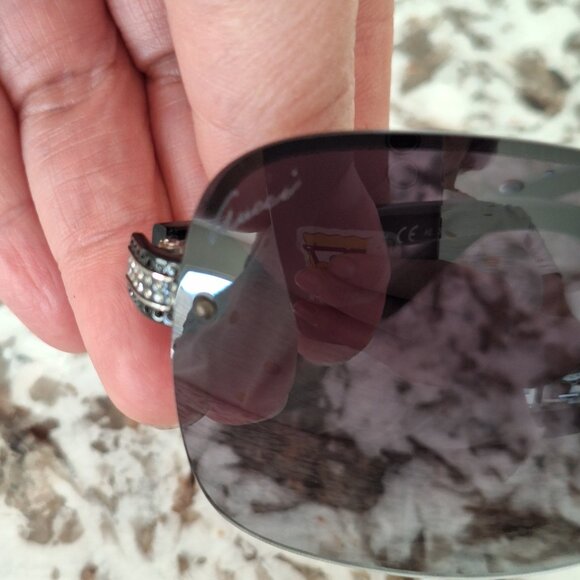 Gucci Women's 2897 65ZN6 Black Designer Sunglasses - Picture 4 of 11